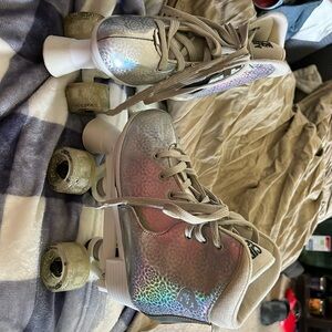 Circle society hologram roller skates kids size 12/3